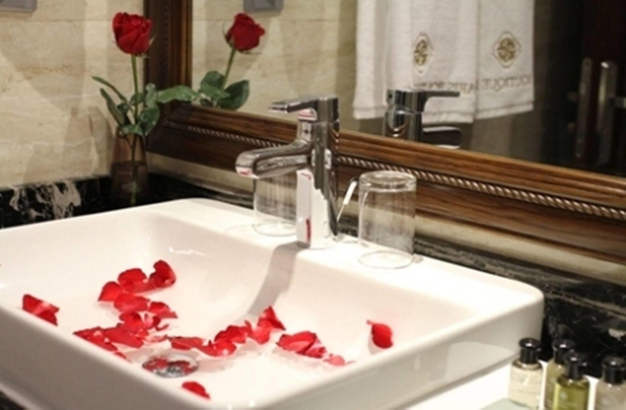 Paris Boutique Hotel Sapa Eksteriør bilde